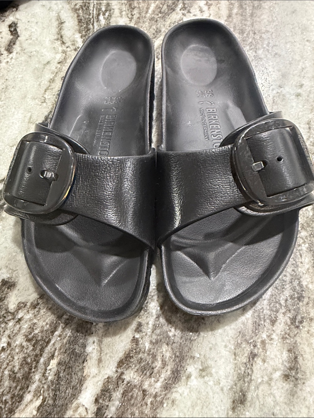 Birkenstock Black Single-Strap EVA Slide Sandals with Buckle - Picture 2 of 5
